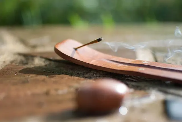 Meilleurs encens pour méditation - Guide d'achat complet